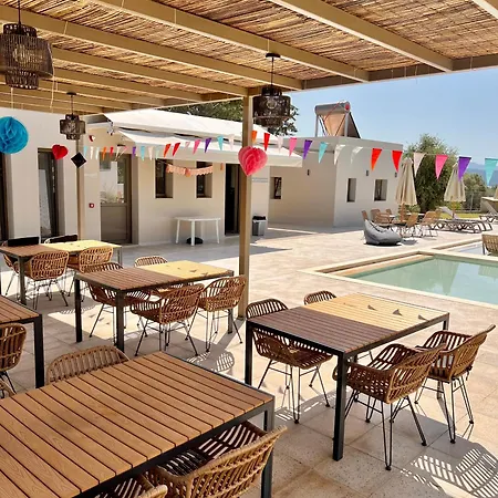 Nirikos Spasmeni Vrisi