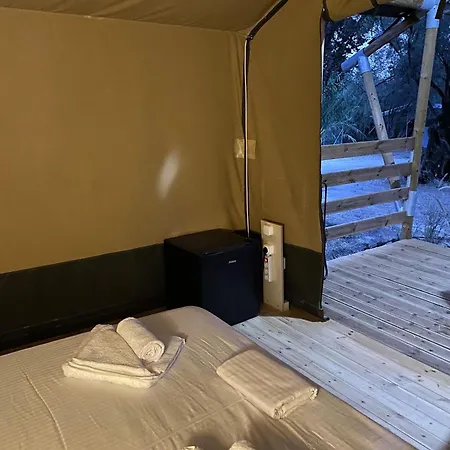 Campsite Nirikos Spasmeni Vrisi