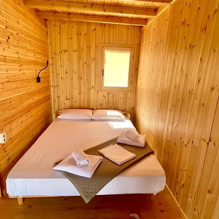 Nirikos Campsite *