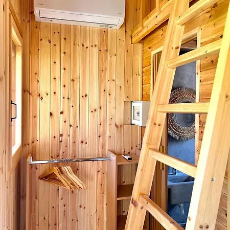 Nirikos Spasmeni Vrisi